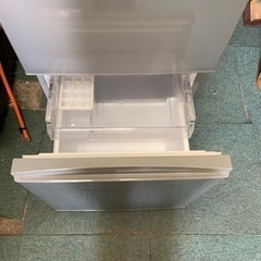 【リサイクルサービス八光　田上店　安心の1か月保証　配達設置OK】AQUA 　 AQR-16D(S) [冷蔵庫（157L・右開き） 2ドア アーバンシルバー]