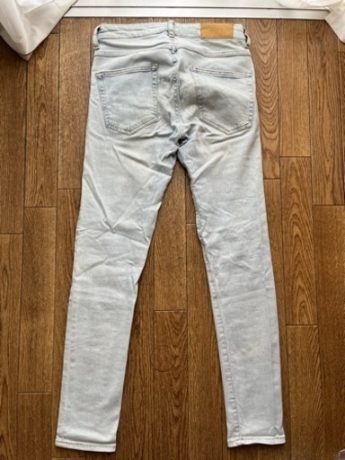 H M スキニージーンズメンズ ロジ 七隈のジーンズ デニム メンズ の中古 古着あげます 譲ります ジモティーで不用品の処分