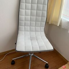 オフィス椅子　白　3脚　バラでも可能です