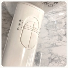 ꒰未使用꒱持ち歩きOKコードレスヘアドライヤー 白 高級感 急速充電 シンプル