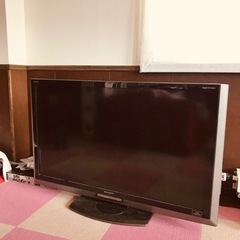 シャープ46型テレビ