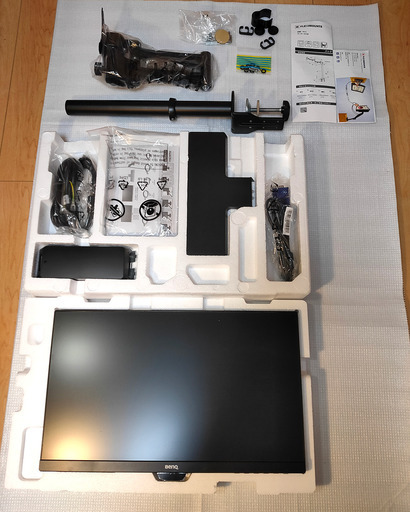 21.5インチディスプレイ  GW2283 BenQ＋モニターアーム