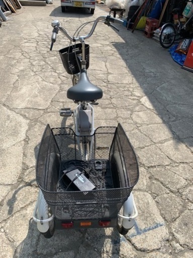 三輪車△電話自転車！電動アシスト自転車！三輪！ e-parton