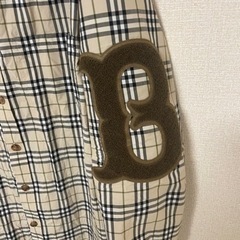 Burberry チェックロゴあり！　カッコいいですXLサイズ