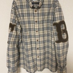 Burberry チェックロゴあり！　カッコいいですXLサイズ