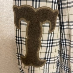 Burberry チェックロゴあり！　カッコいいですXLサイズ