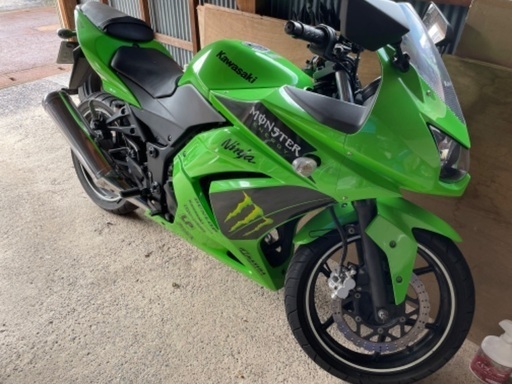 『本日受付終了』カワサキ　ニンジャ250r モンスターエナジーカラー