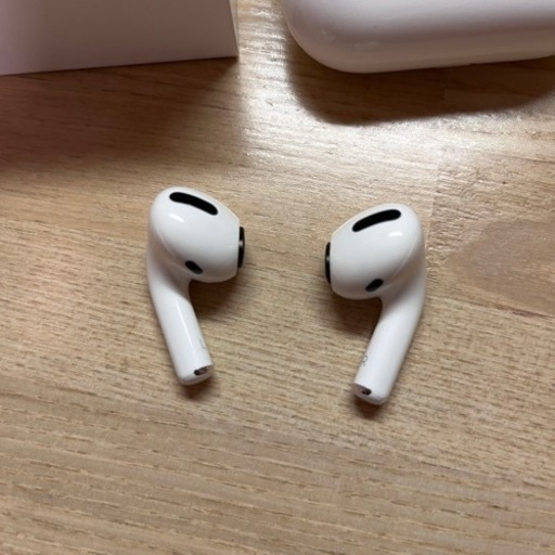 ヘッドフォン AirPods Pro