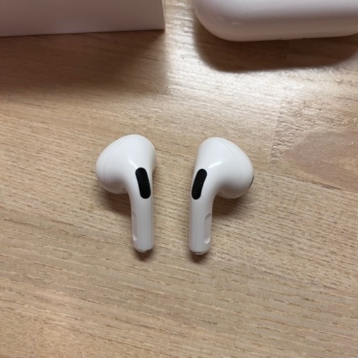 ヘッドフォン AirPods Pro