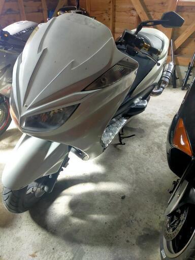 グランドマジェスティ250