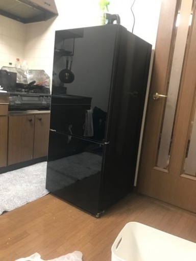 美品　黒のオシャレな冷蔵庫