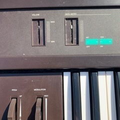 中古品・引き取り限定】ヤマハYAMAHA シンセサイザー DX-7&ローランド 