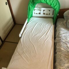 無料で差し上げます。Ikea 子供用ベッド 70x160cm フ...