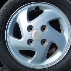 スバル VIVIO ヴィヴィオ 純正13インチタイヤ付き 8分山