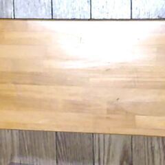 厚さ２cmの木の板。日曜大工の材料にどうでしょう？DIY