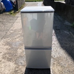 【リサイクルサービス八光　田上店　安心の3か月保証　配達設置OK】シャープ SHARP SJ-D14D-S [冷蔵庫 (137L・つけかえどっちもドア) 2ドア シルバー]