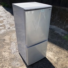 【リサイクルサービス八光　田上店　安心の3か月保証　配達設置OK】シャープ SHARP SJ-D14D-S [冷蔵庫 (137L・つけかえどっちもドア) 2ドア シルバー]