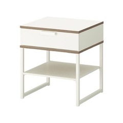 【ネット決済】IKEA ベッドサイドテーブル(テレビ台にも)