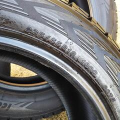 235 55R18 スタットレスタイヤ