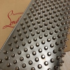 クリスチャンルブタン　ラウンドファスナー長財布 