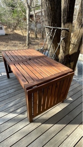 終了】IKEA 木製ガーデンテーブル「エップラロー」をお譲りします