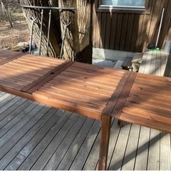 終了】IKEA 木製ガーデンテーブル「エップラロー」をお譲りします