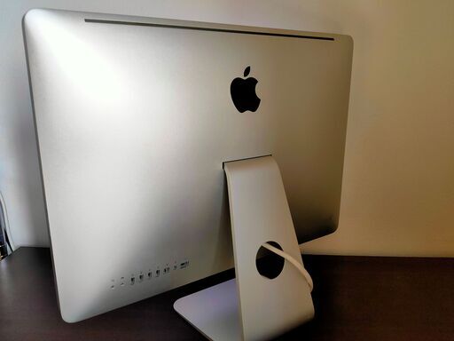 Apple iMac 21.5インチ Mid 2011 AdobeCS6