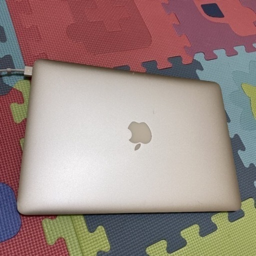 MacBook Air  13.3インチ A1466Late2015モデル