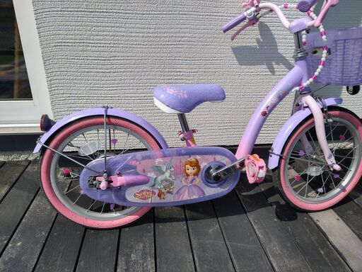 取引中】16インチ ソフィア自転車 補助輪 ヘルメット
