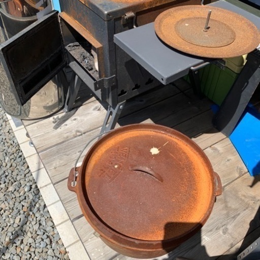 ストーブ、ダッチオーブン、トライポットセットで