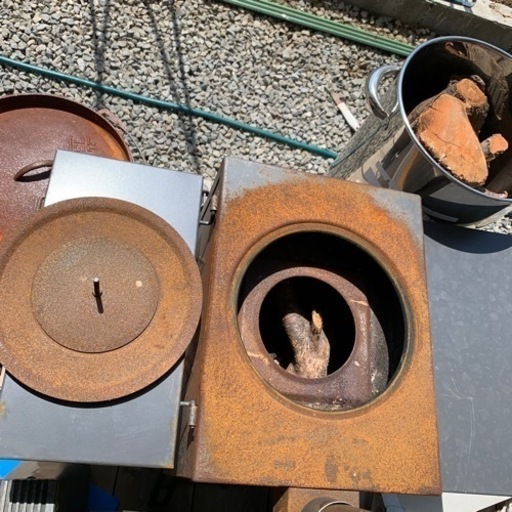 ストーブ、ダッチオーブン、トライポットセットで