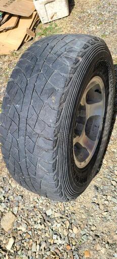 ランクル80 275/70R16