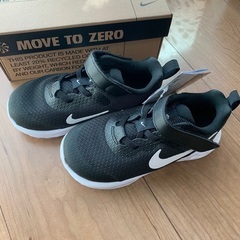 NIKE キッズ　スニーカー　16㎝　新品　未使用　ナイキ