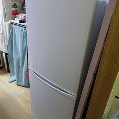 【ネット決済】アイリスオーヤマ 142L 2ドア冷蔵庫（直冷式）...