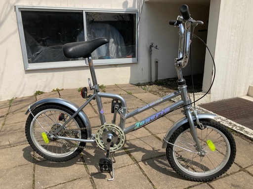 【通販 人気】 レア自転車 ゼブラ 折り畳み自転車 ほぼ新品 札幌市内配達相談可 自転車本体