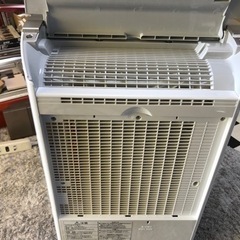 【リサイクルサービス八光　田上店　安心の1か月保証】パナソニック Panasonic F-YC120HMX-N [ハイブリッド式 衣類乾燥除湿機 シルキーシャンパン]