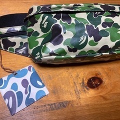 【ネット決済・配送可】bape カモ柄 ウエストポーチ サコッシ...