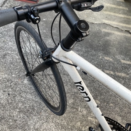 TERN CLUTCH クロスバイク白 2020モデル