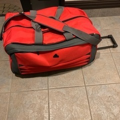 鞄　大きいです。