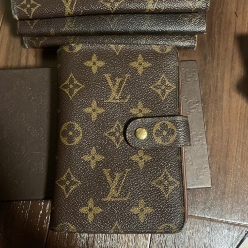 LouisVuitton 財布 手帳型