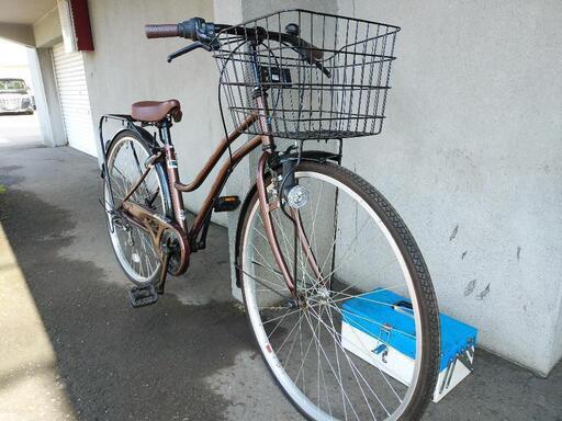 お話し中です！札幌市内配達無料。防犯登録料込み中古27インチ ブラウン！