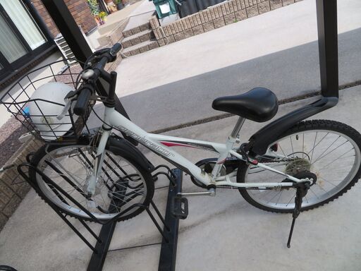 小学生　男児　24インチ自転車　6スピード