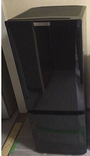 冷蔵庫　三菱 2016年製　146リットル　ブラック　一人暮らしに最適なサイズ　4月17日（日）時間不定でよろしければ配送します！