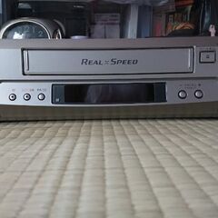 🔚 📼 VHSビデオデッキ SLV-R300 (SONY)