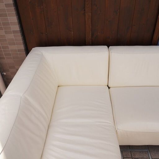 IDC OTSUKA(大塚家具)のL/S Comfort-06(エルエスコンフォート) 本革カウチソファー。ゆったりとしたコーナーソファはリビングを快適空間に。スタイリッシュな脚がアクセント♪CC419