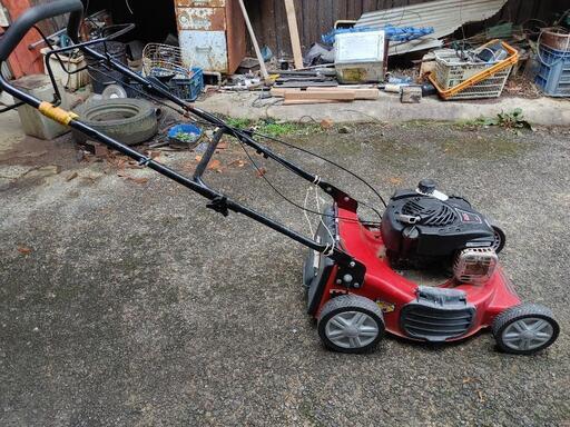 商品、引取完了済み。急募❗エンジン草刈り機