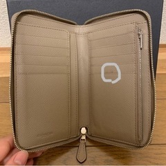 COACH》ミディアム ジップ タイプ