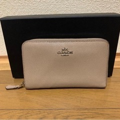 COACH》ミディアム ジップ タイプ