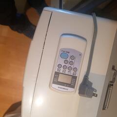 取引中【手渡し限定】21年製コロナ窓用エアコン 取引中【手渡し限定】21年製コロナ窓用エアコン