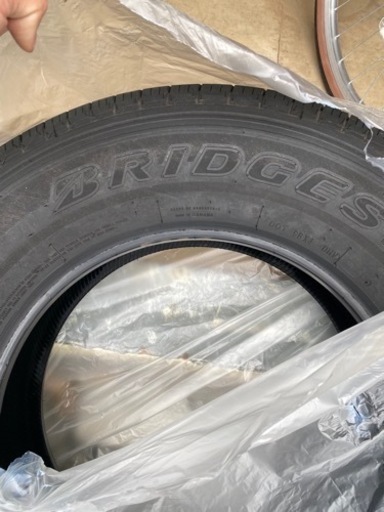 BRIDGESTONE DUELER H/T 255/70R18タイヤラングラー新車外し